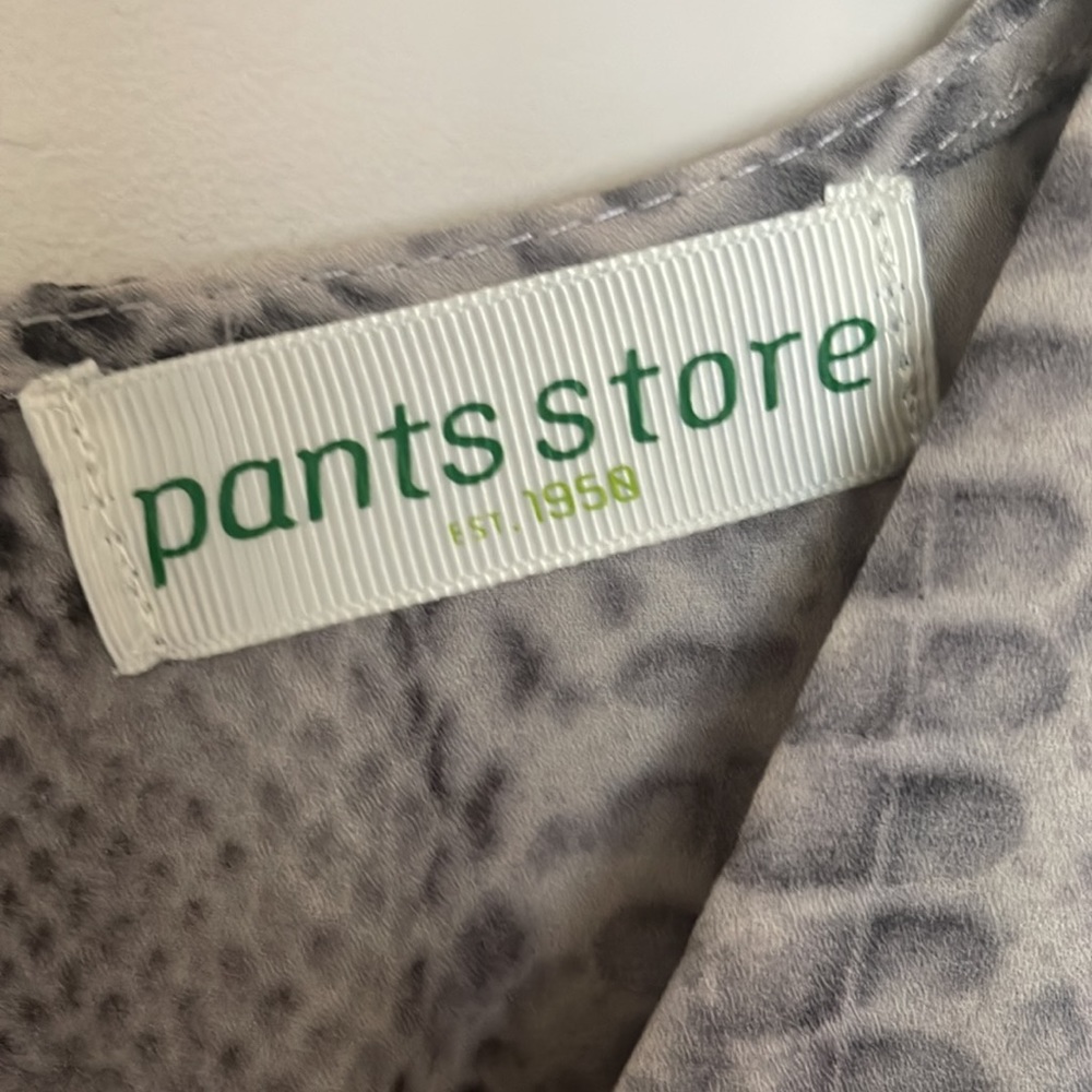 Pants Store Shorts Romper Python Print Size Medium - Picture 5 of 6